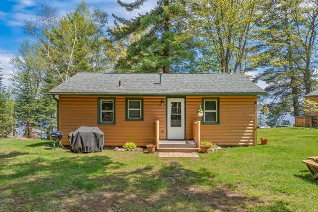 Minoqua Shores Cabin 6 - Chambres d'hôtes Minocqua