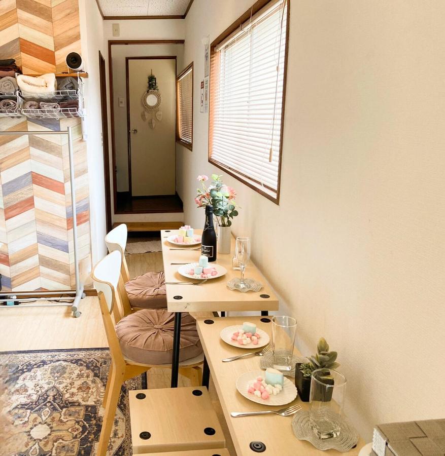 A 10-minute express train to Ikebukuro, a private house for rent, in front of a convenience store - Chambres d’hôtes Tokyo