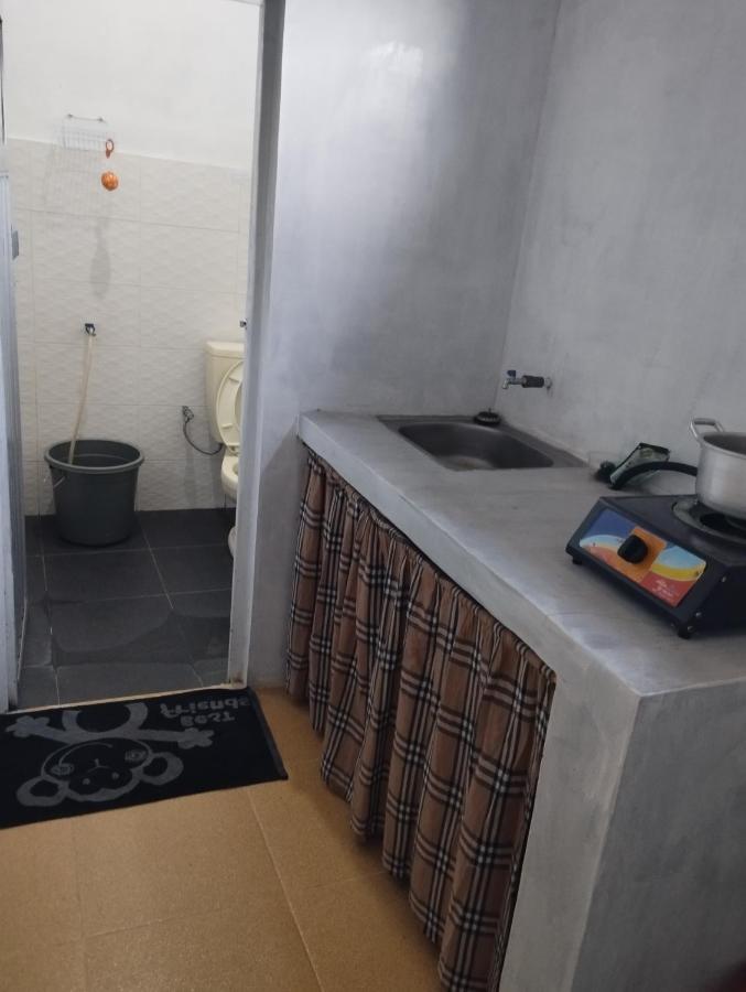 Hasbi Homestay Syariah - Bed and Breakfast Bukittinggi