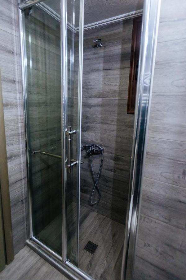 Vila Dhimitri - B&B Korçë