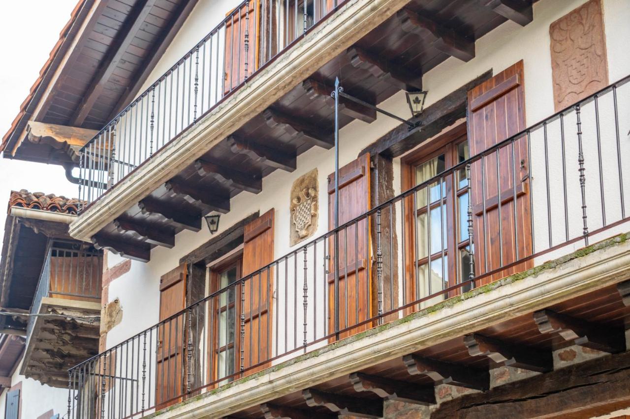 Espaciosa casa rural en pleno corazón del Baztán - B&B Arizkun