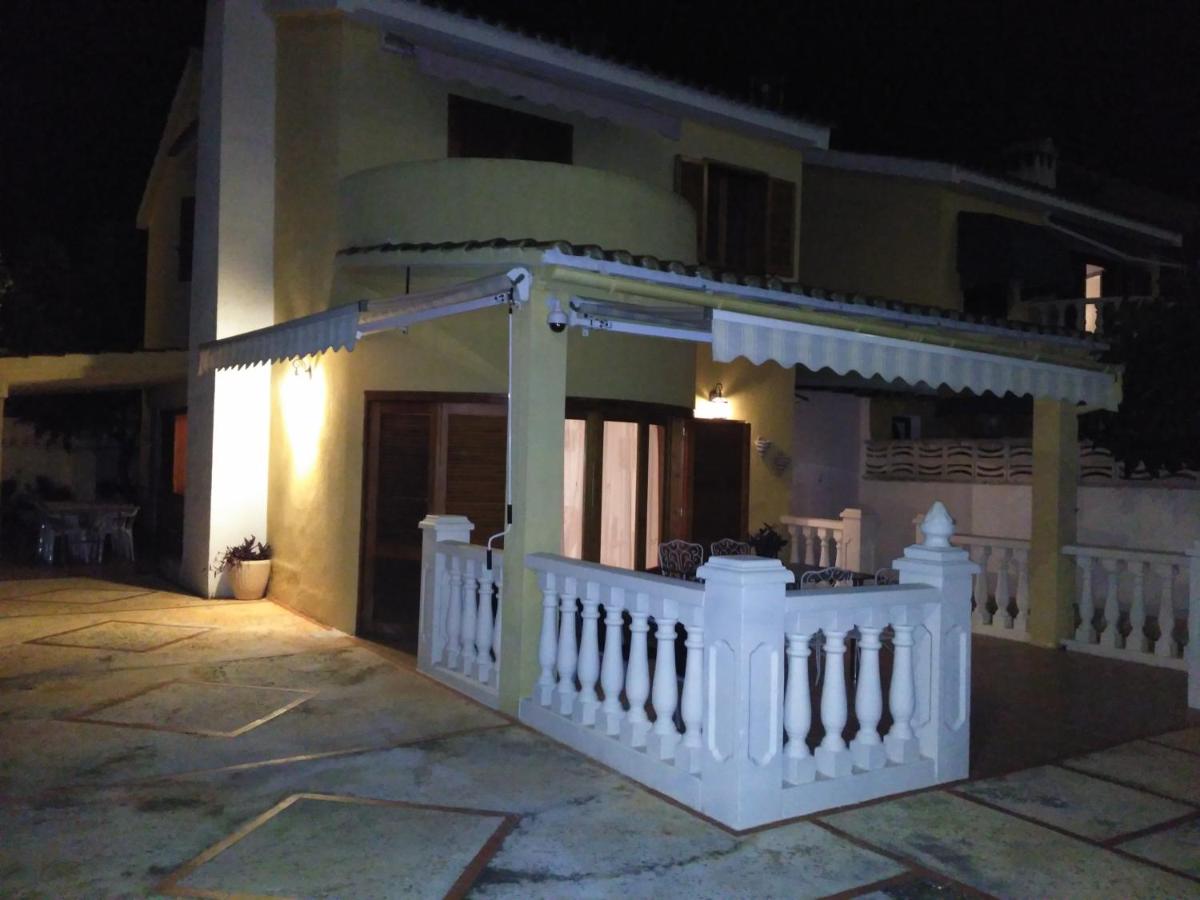Chalet acogedor SOLO FAMILIAS Playa de Gandia - B&B Gandia