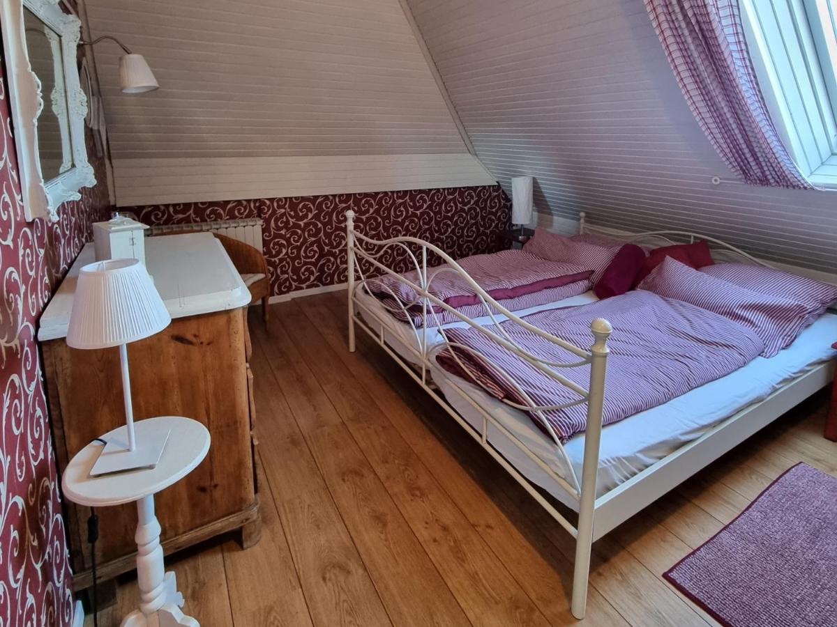 Ferienwohnung Leuchtfeuer - B&B Bremerhaven