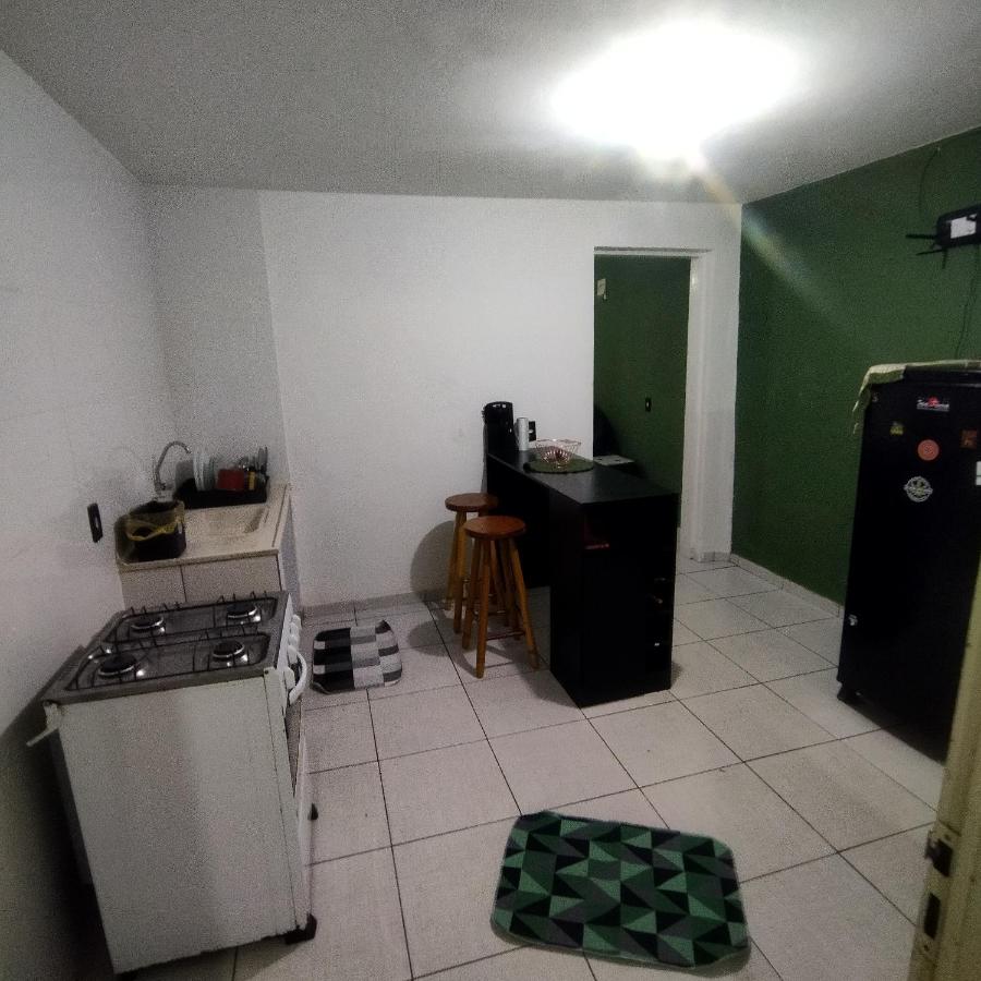 Suite com cozinha 250m do centro - B&B São Thomé das Letras