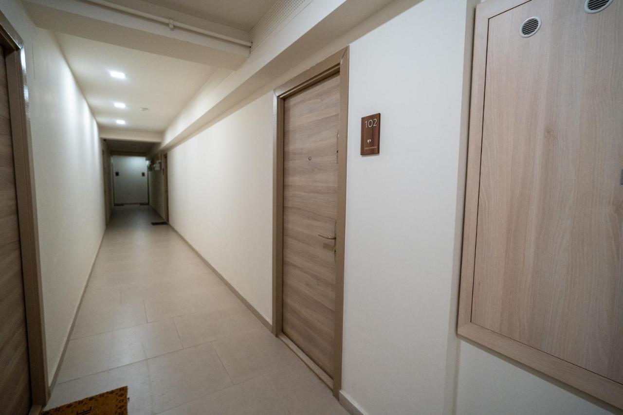 Barrique 19 - Breakfast delivered & Minibar - Mall Area - Ferienwohnung Kronstadt