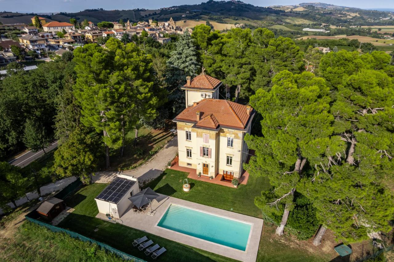 Villa Fazi - Liberty Style Villa With Private Pool & Park - B&B Ortezzano