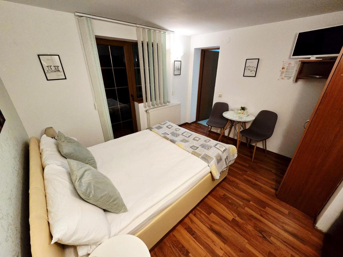 Camera Matrimoniale con Balcone