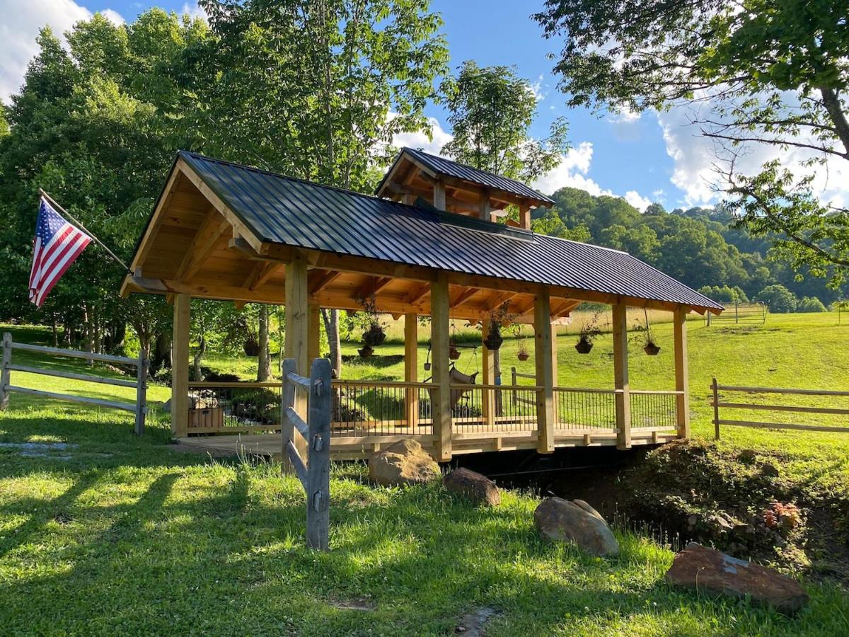Dreamy Firefly Holler w Creek and Pond - B&B Roan Mountain
