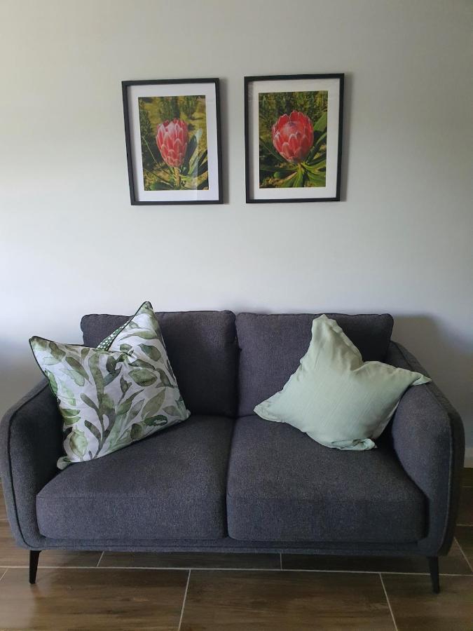 River Road Protea Farm, self-catering, Cottage 1 - Bed and Breakfast Drummond