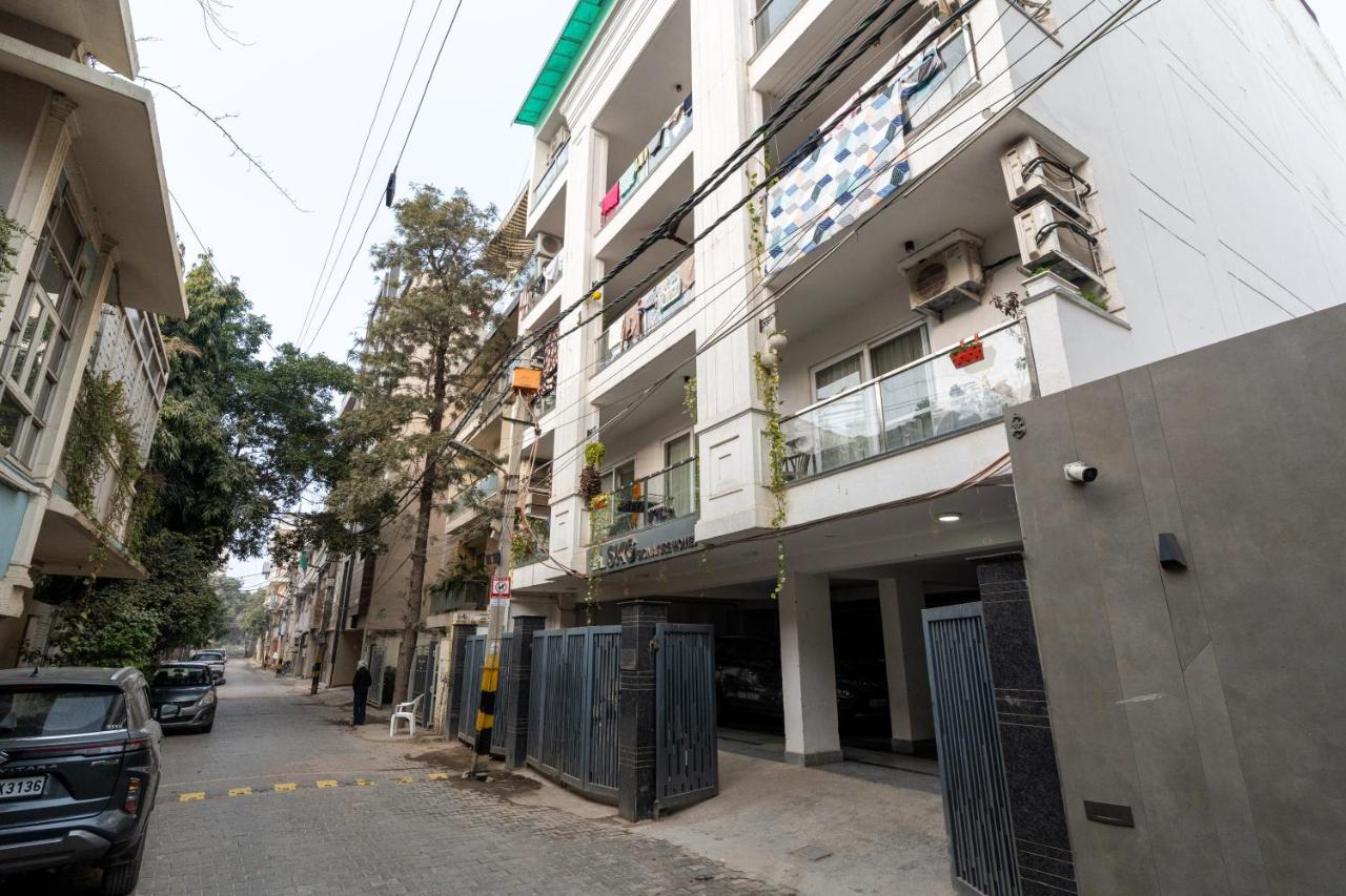 Homlee-Vasant Kunj-4BHK-Luxurious-20 Min Airport - Chambres d’hôtes New Delhi