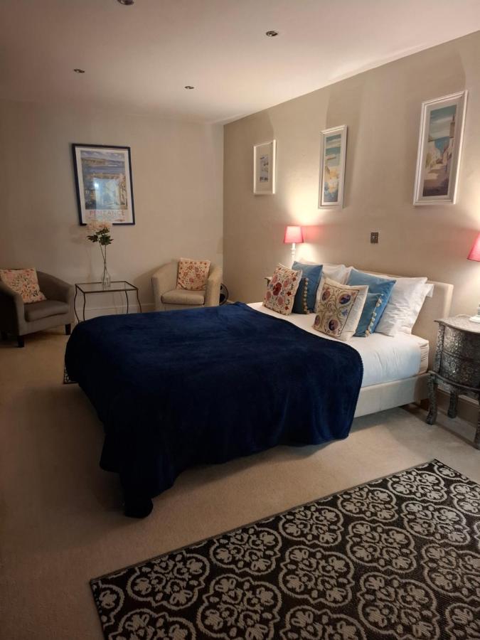 2 Courtyard Mews - B&B Penzance