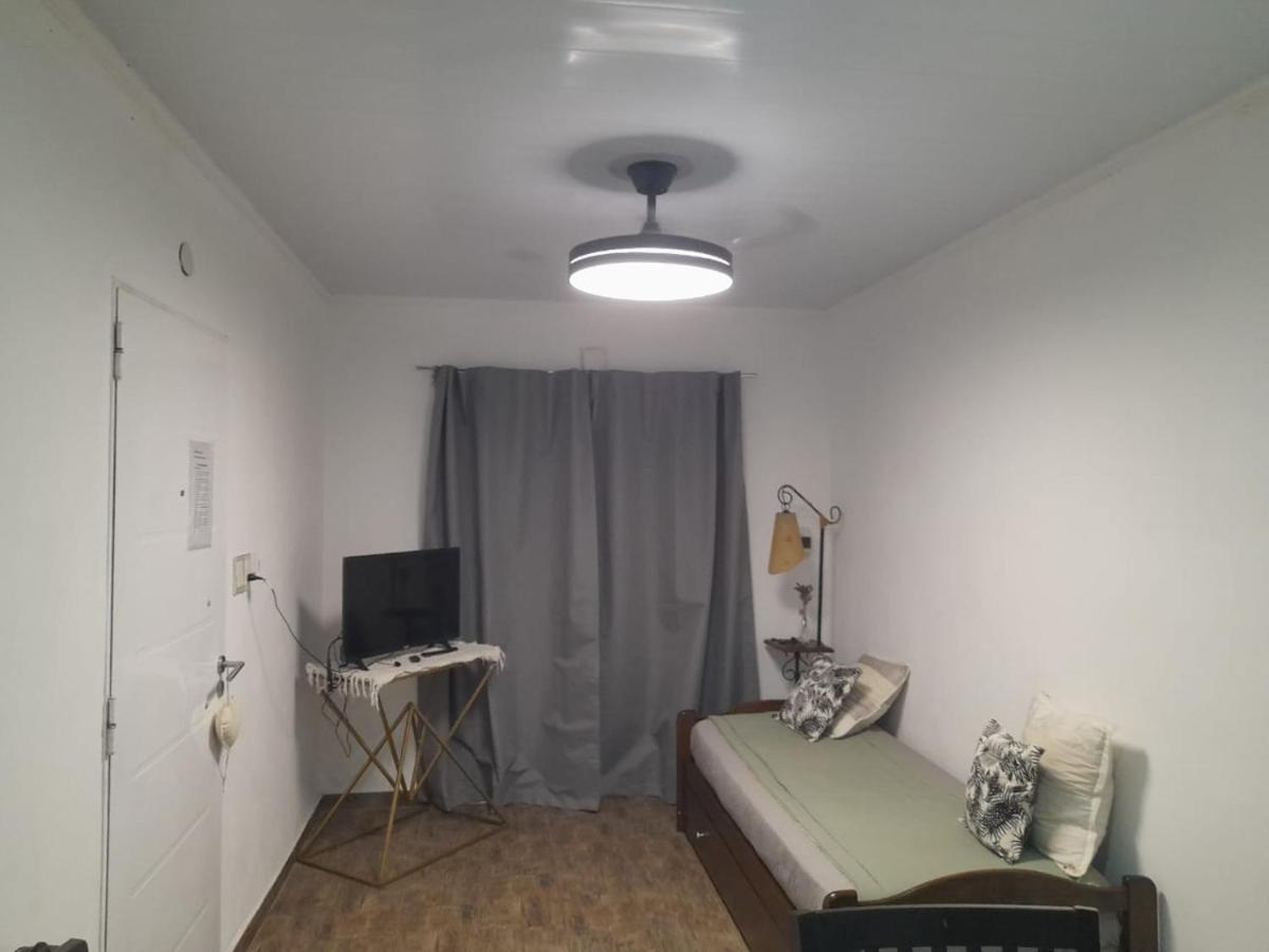 Exelente Ubicación! Apartamento Piscis complejo - Chambres d’hôtes San Nicolás de los Arroyos