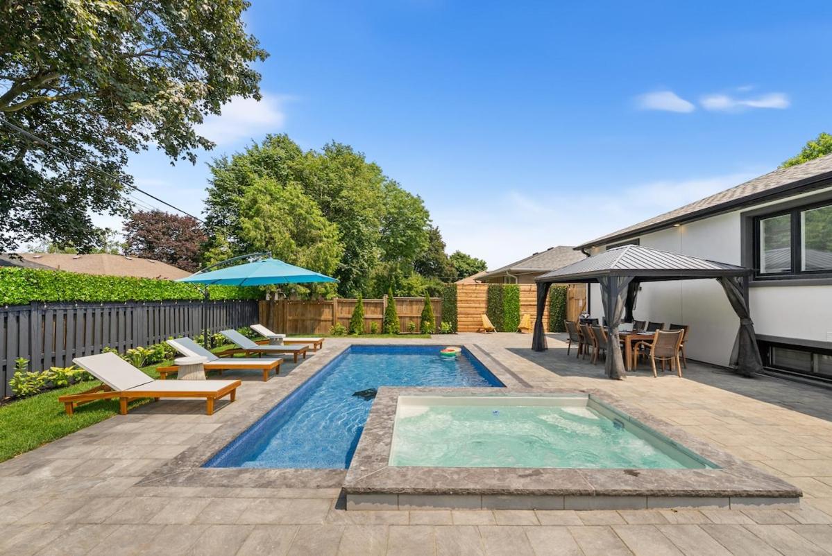 5 Bedroom Luxury Spa Escape with Pool & Jacuzzi - Ferienwohnung Toronto