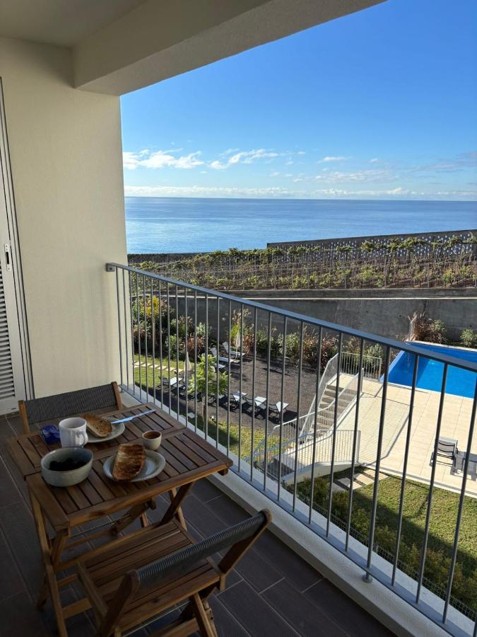 Oceanview cozy apartment with pool near Funchal - B&B Câmara de Lobos