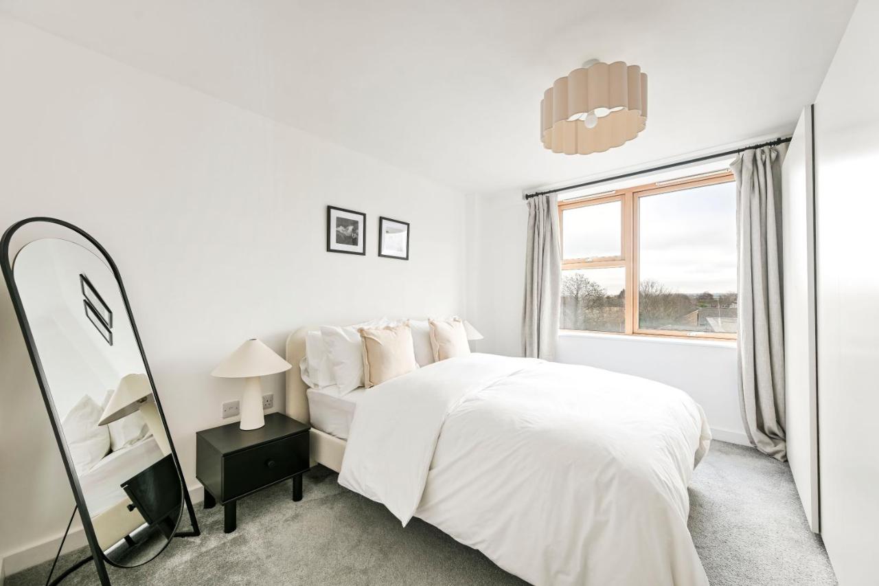 Quiet Flat with Balcony in North London - B&B Londra