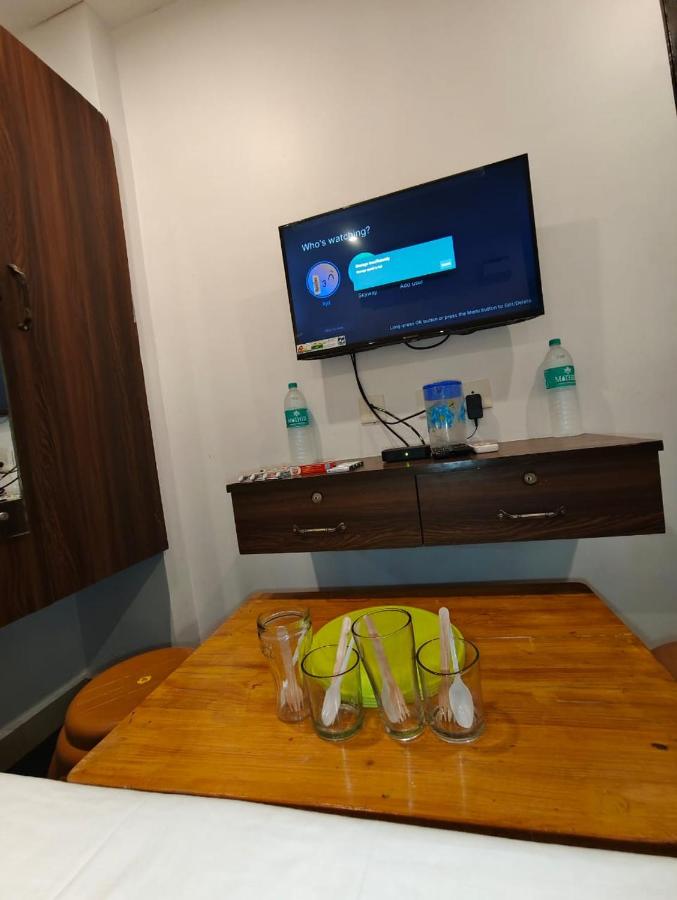 skyway rooms near ,NT mahal ,Suganya convention centre,100 feet road - Chambres d’hôtes Pondichéry