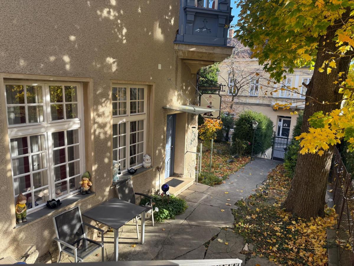 Villa Pazelt Top1 - Bed and Breakfast Bad Vöslau
