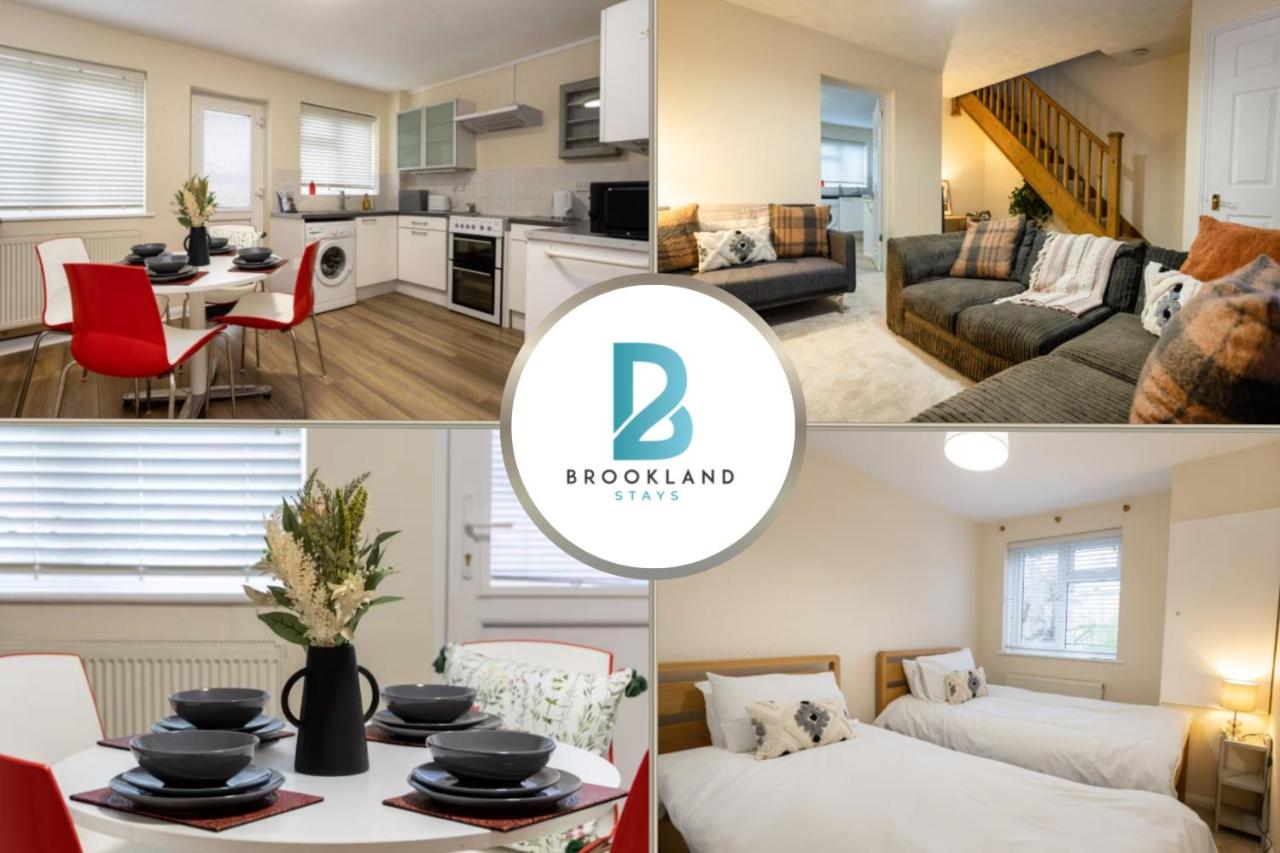 Three Bedroom House By Brookland Stays Serviced Accommodation Short Lets Cheltenham With Free WiFi - B&B Cheltenham