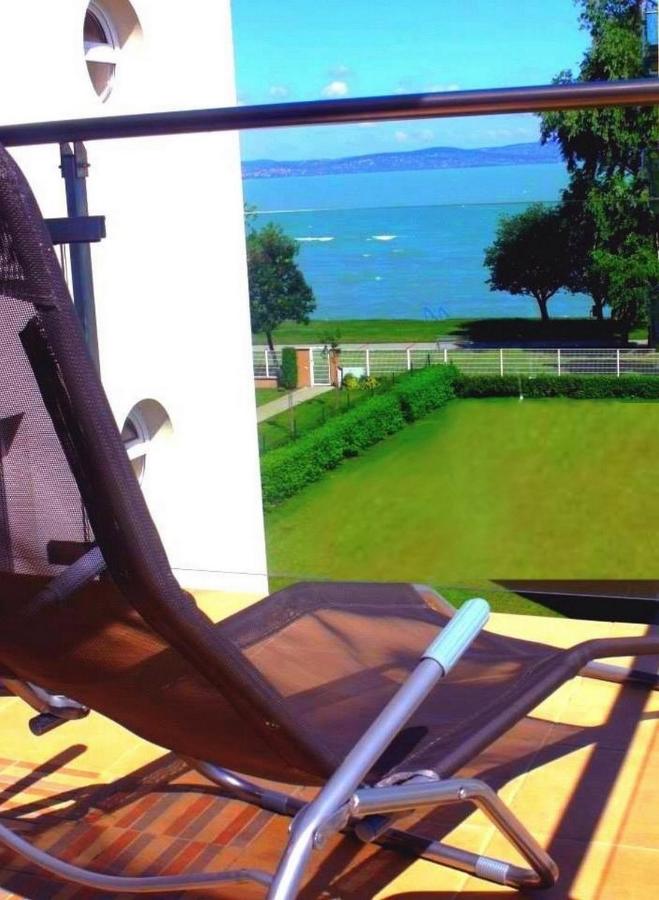 Sunset Beach Apartment - Bed and Breakfast Siófok