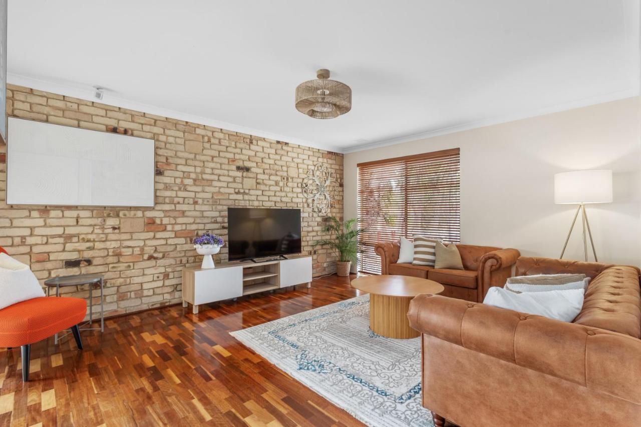 Rest & River Ease A Sepal Stay - B&B Perth