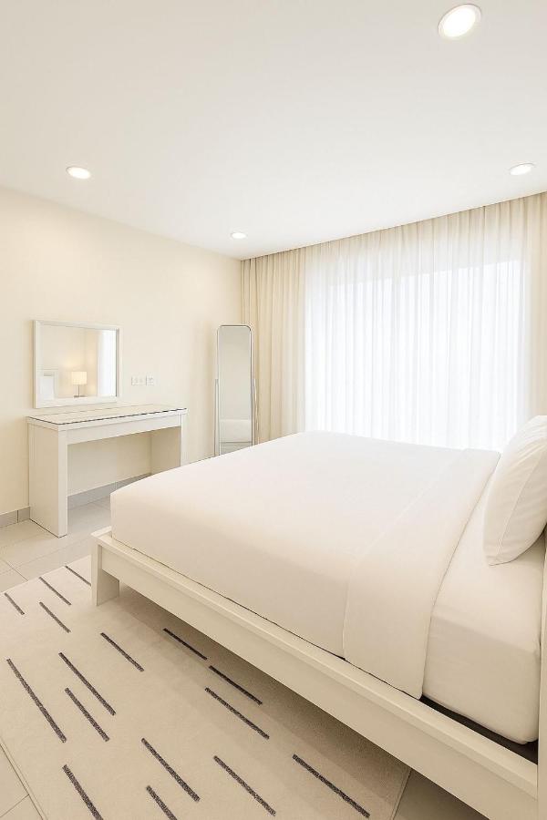 1BHK top-floor with city view at Ghubra Beach - Chambres d'hôtes Mascate