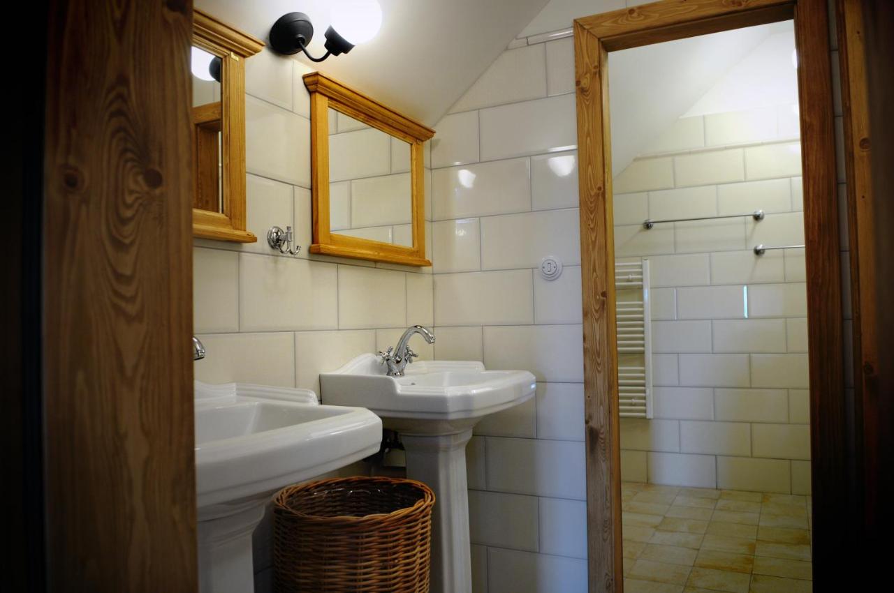 Mixed Dormitory Room