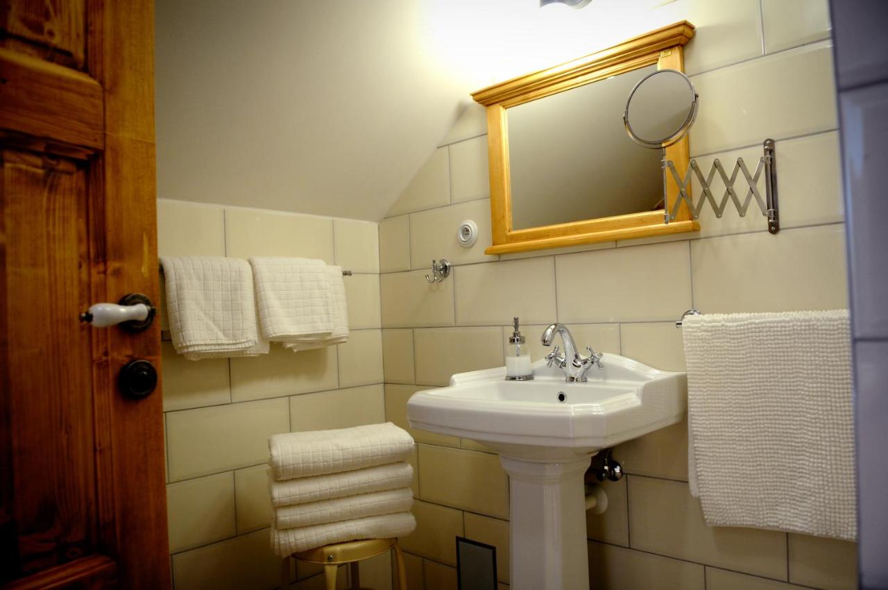 Quadruple Room with Private Bathroom