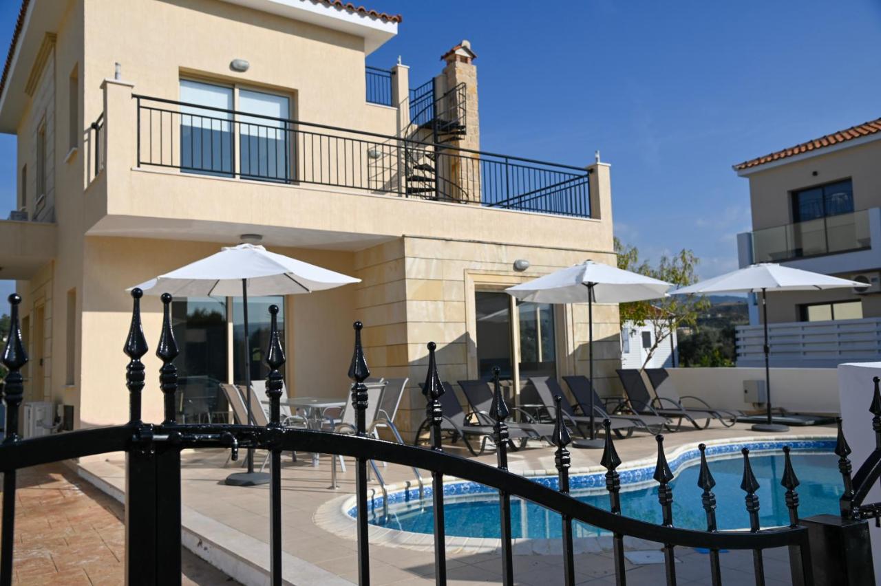 Villa Merope Irena 1 - Chambres d’hôtes Pólis