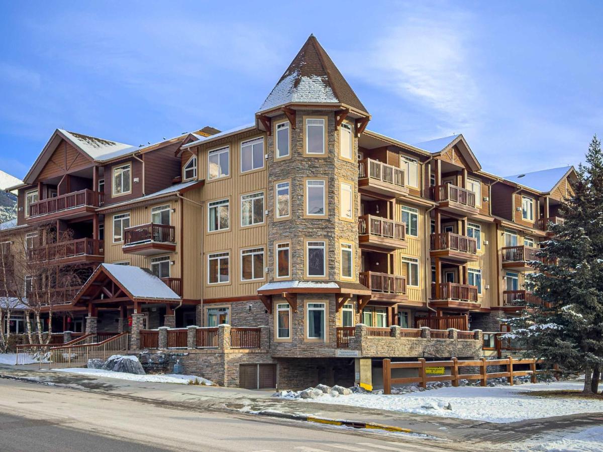 Modern 1 Bedroom Retreat with Sofa Bed Comfort & Convenience Combined - B&B Canmore