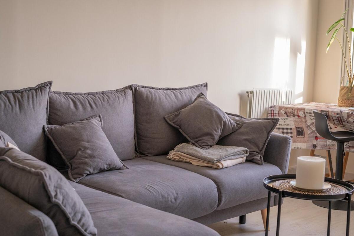 Le Contemporain ~ T4 Spacieux ~ RER A & Disney - B&B Torcy