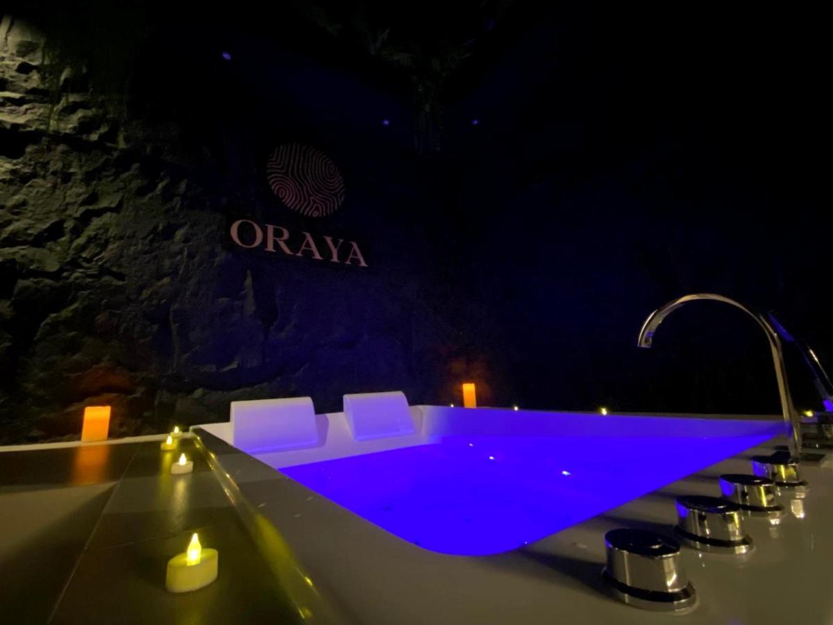 Oraya Suite - Private Movie Theater & Spa - - B&B Caux