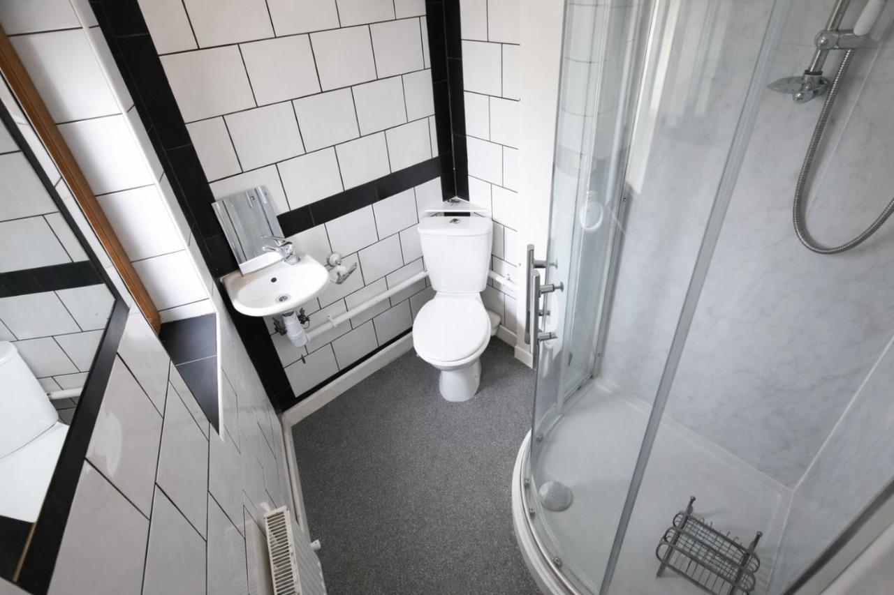 Cosy Town Centre House, Close to Uni and Hospital - Chambres d'hôtes Northampton