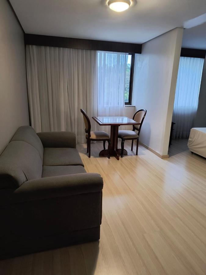 Apartamento de um quarto em região central de Joinville! - Chambres d'hôtes Joinville
