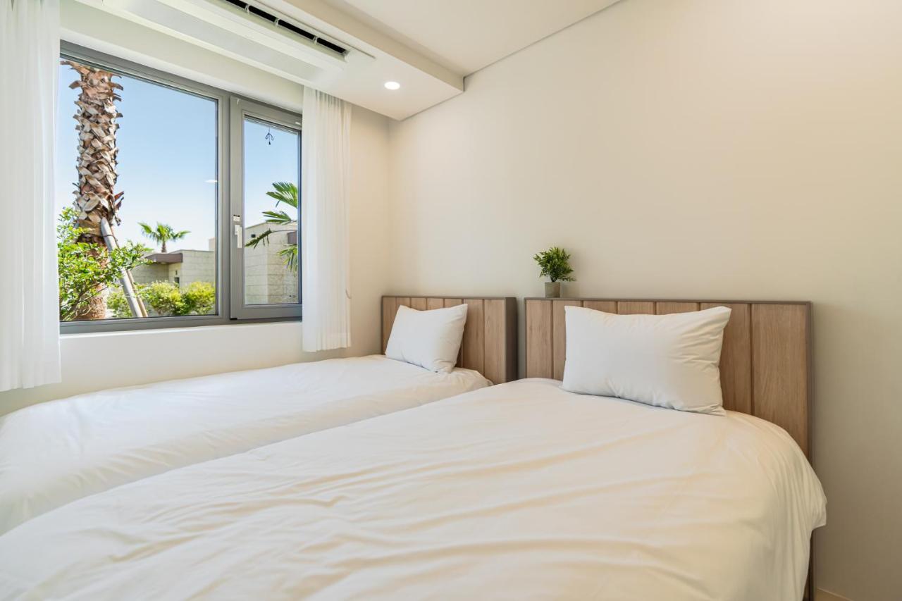 제주살랑 - Bed and Breakfast Deoksudong