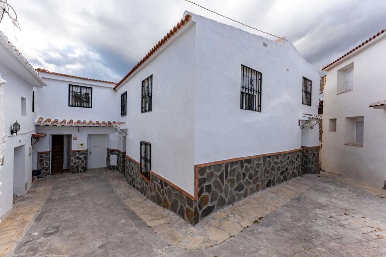 MalagaSuite Casa Rural con Piscina y Barbacoa - B&B Alcaucín