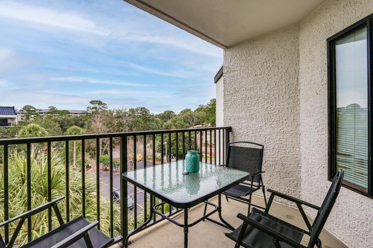 Steps to Sand! Retreat w/ 2 Pools in Hilton Head - Chambres d'hôtes Hilton Head