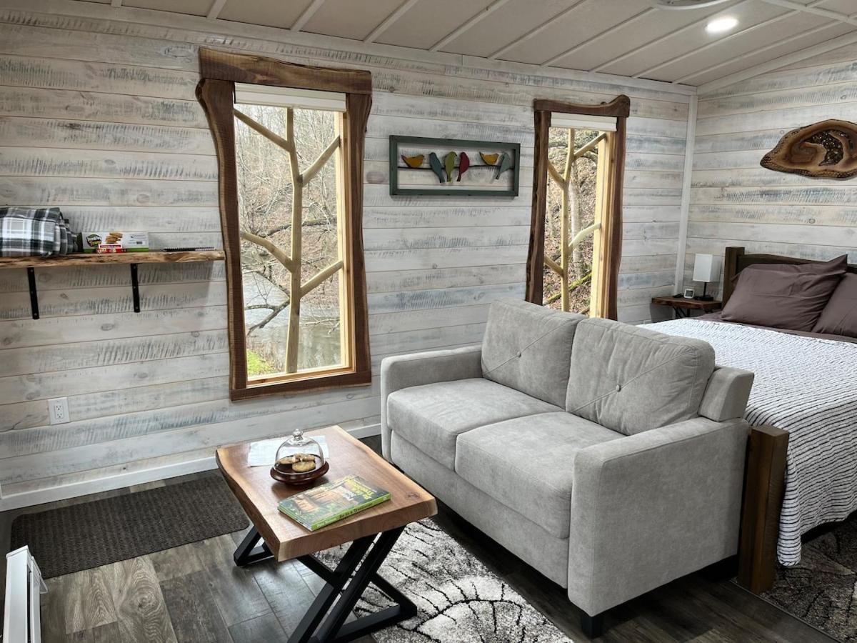 The Owl's Perch Treehouse - B&B Lewisville