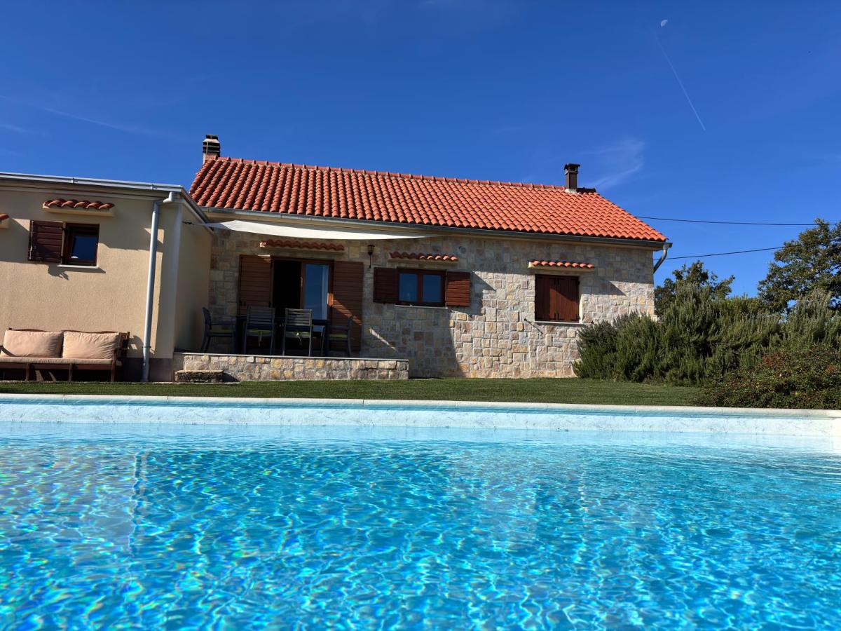Holiday house Green Dream - Chambres d'hôtes Obrovac
