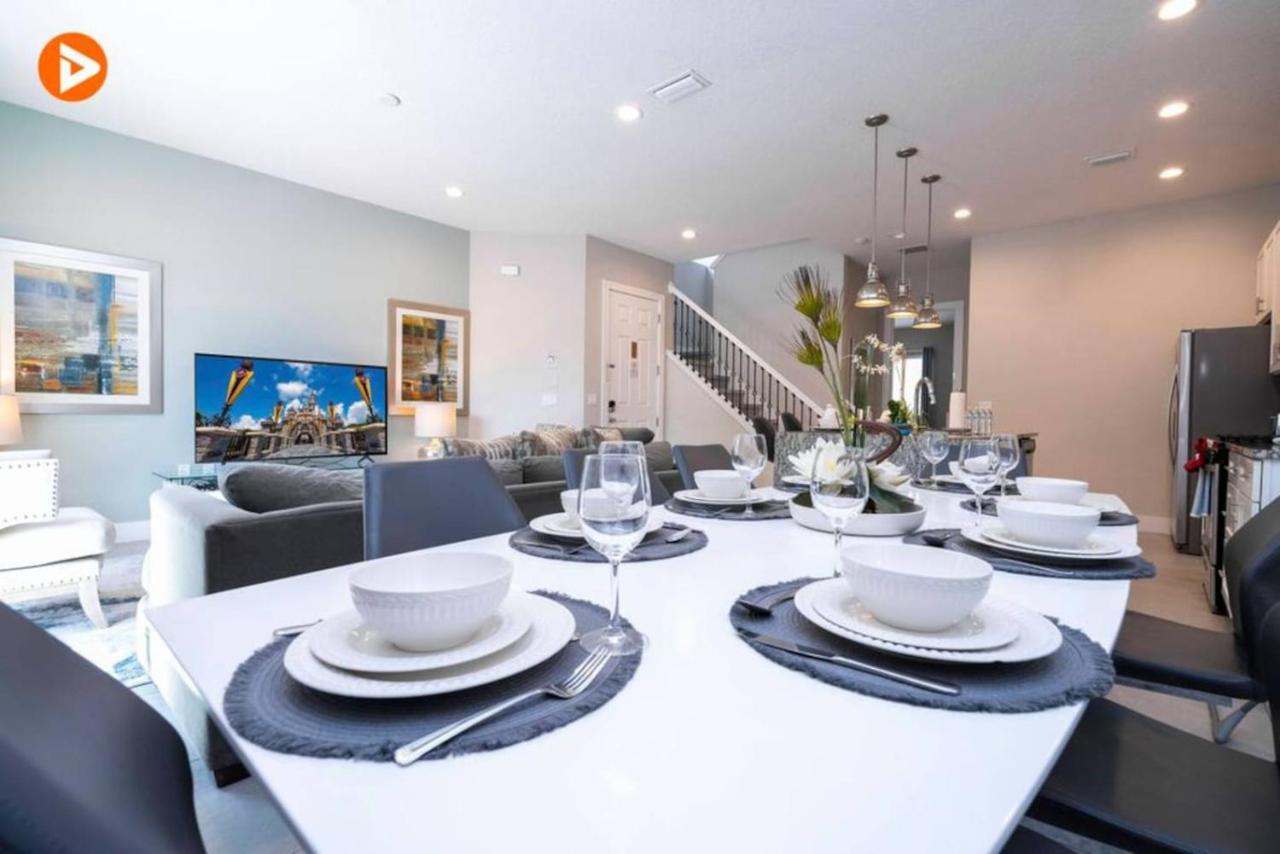 Perfect Home 5 Minutes from Disney 5BD 15P - B&B Orlando