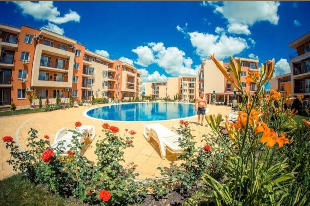 Studio in a Resort with 9 pools - B&B Slanchev Bryag