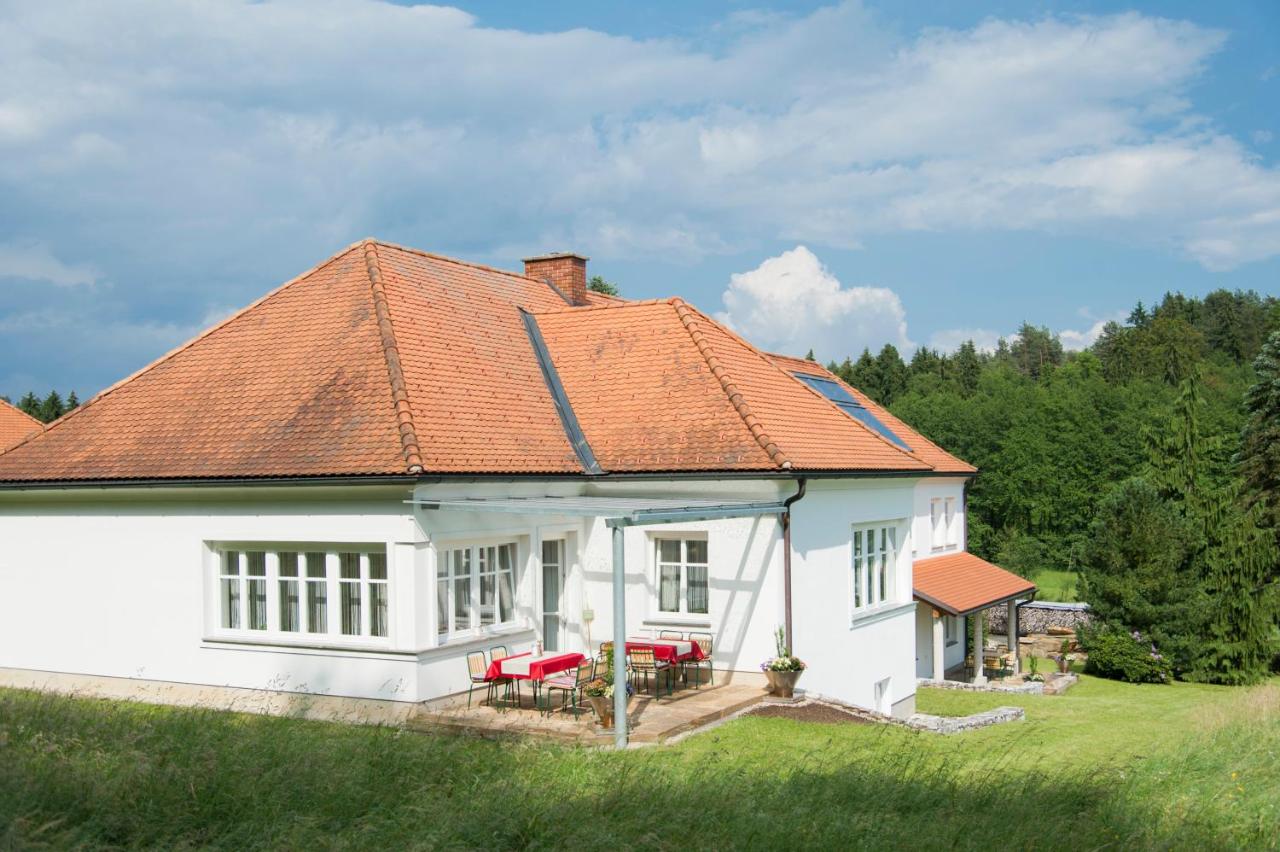 B&B Unterpremstätten - Haus Steirer am Kaiserwald - Bed and Breakfast Unterpremstätten