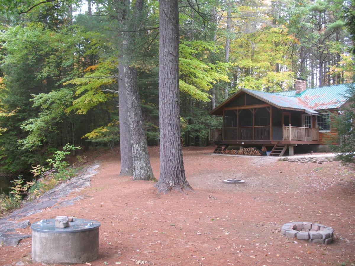 Salmon II Cabin
