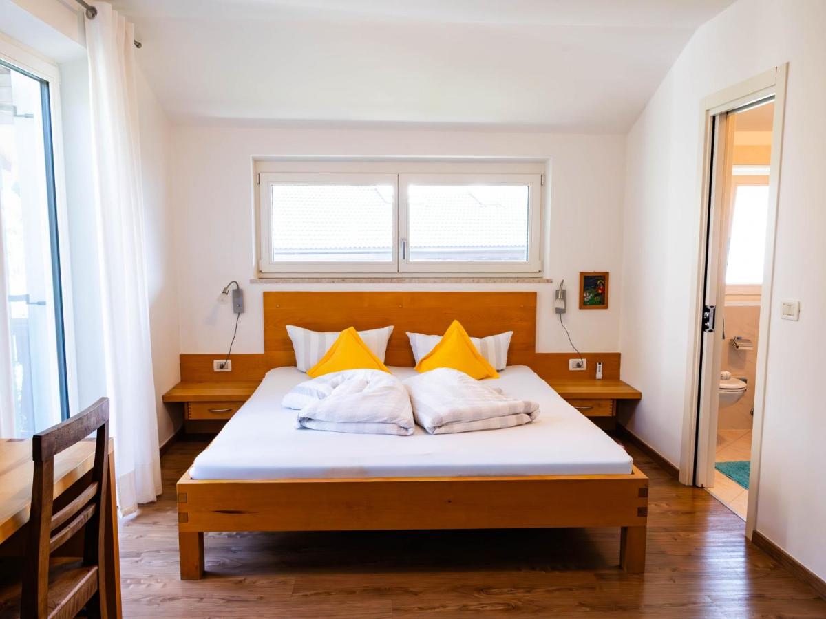 Doppelzimmer mit Balkon