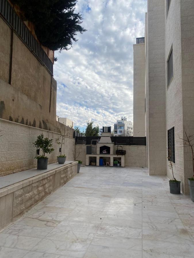 دابوق - B&B Amman