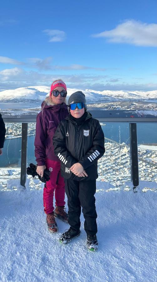 Luxury apartment for large groups-Tromsdalen- FREE INDOOR PARKING - B&B Tromsdalen