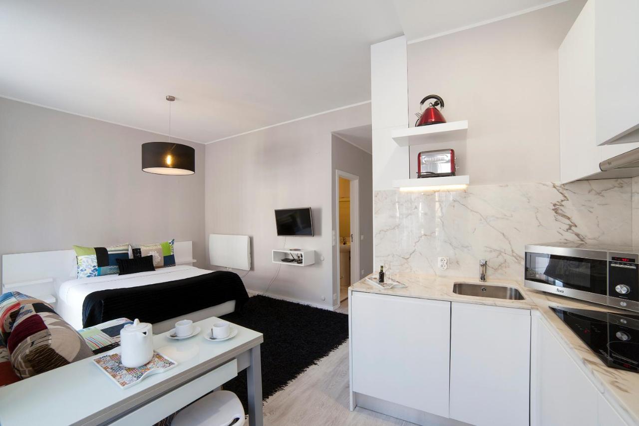 Studio Apartment with Balcony