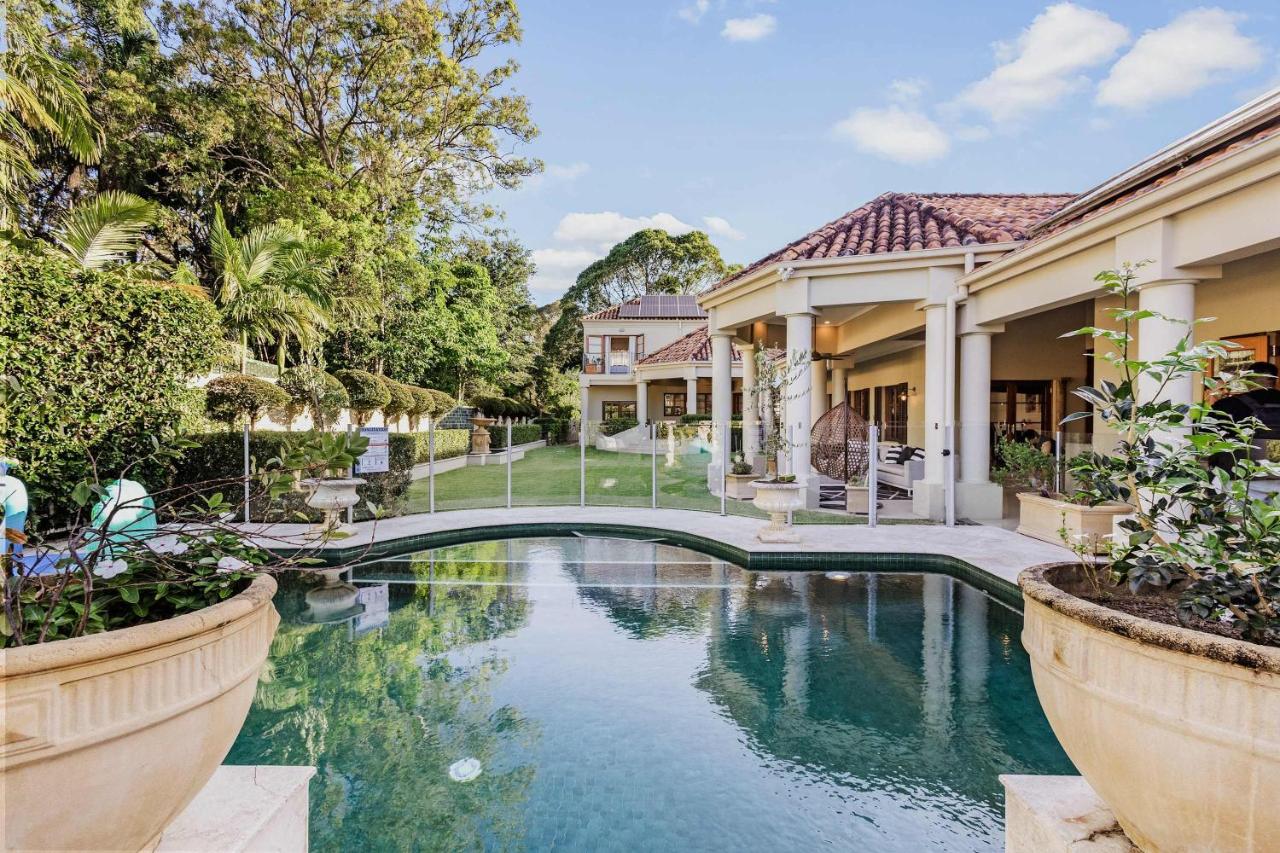 5 BR 4B Pool Yoga Near Turf Club and Hota - Chambres d'hôtes Gold Coast