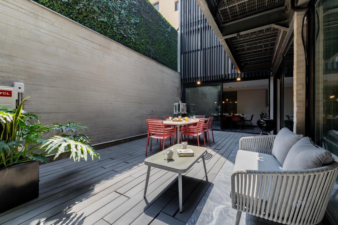 Luxury Apartment, 2 Bedrooms, Patio