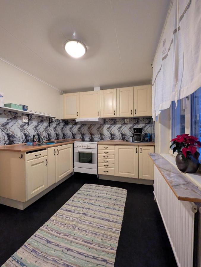 Lägenhet nära kanalen - Ferienwohnung Nykroppa