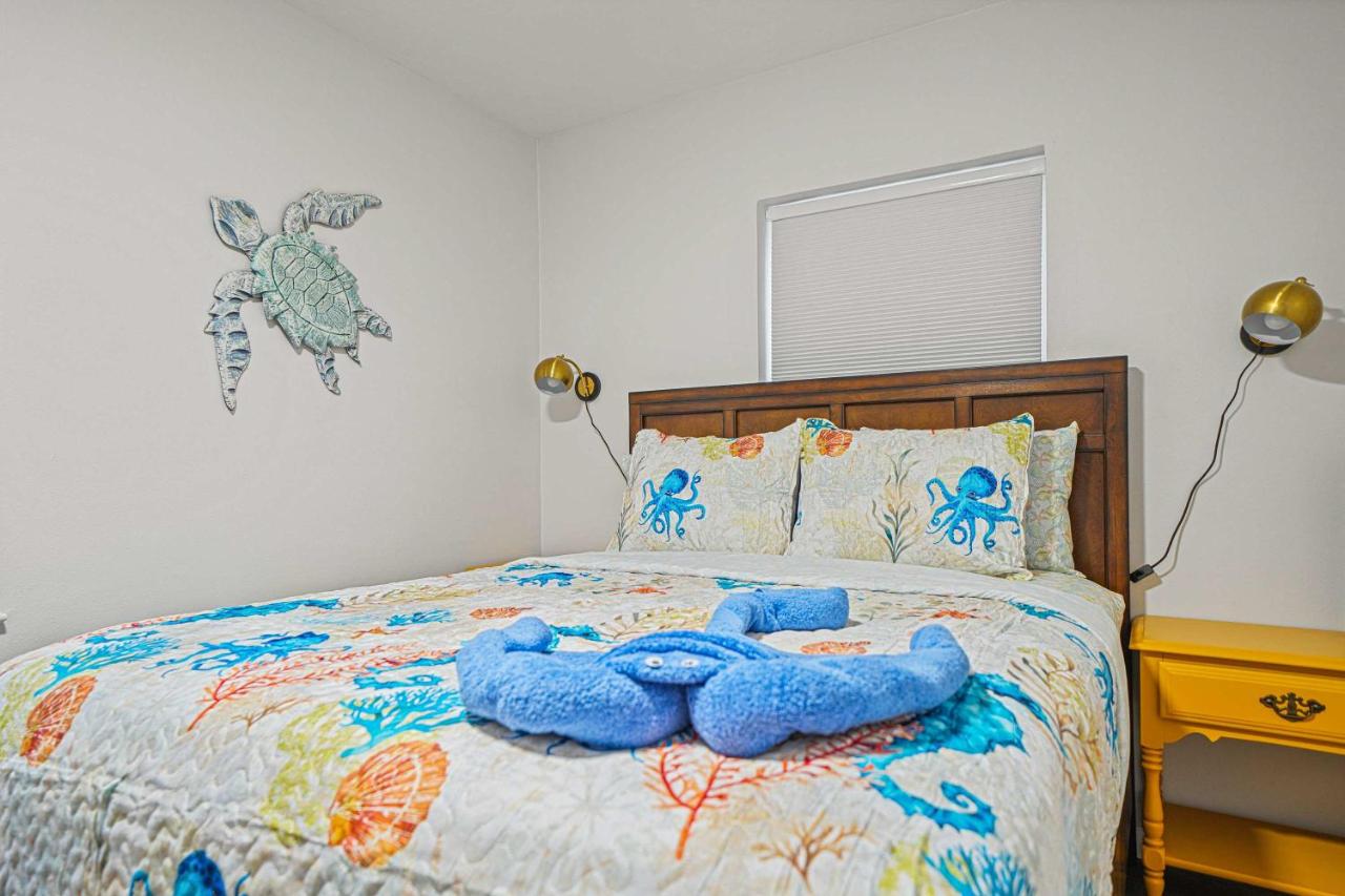 Coastal Home Family Friendly 2 Miles to Beach - B&B Fort Walton Beach